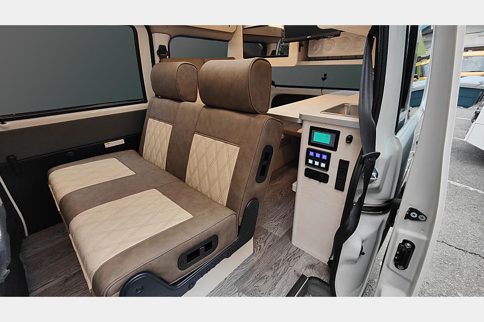 F-BOX Square（タウンエース）の商品画像03